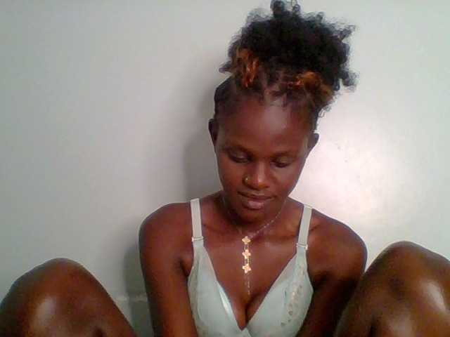 Chocolate-fudgecake's BongaCams show and profile