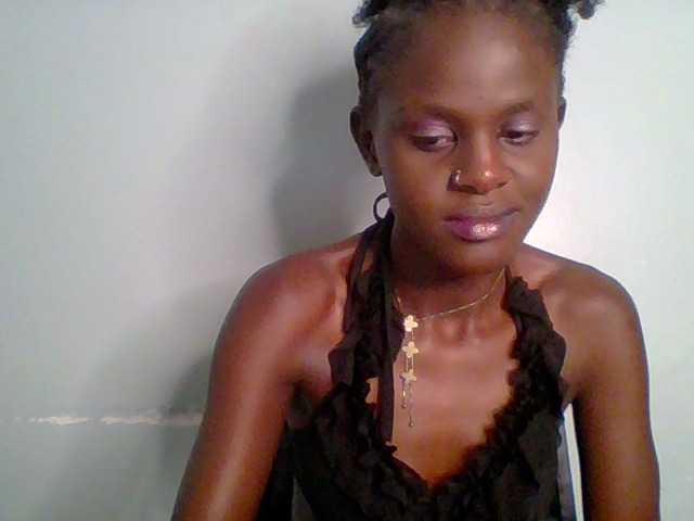 Chocolate-fudgecake's BongaCams show and profile