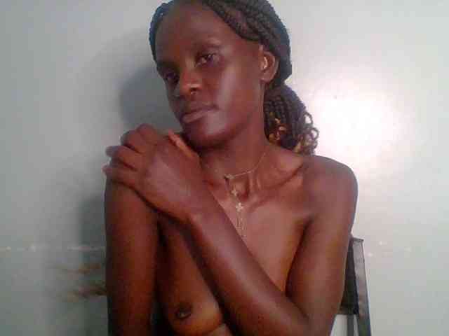 Chocolate-fudgec... Live Webcam on BongaCams