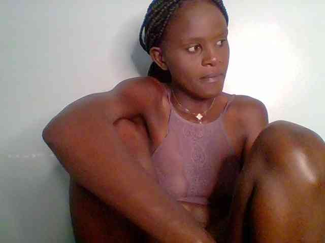 Chocolate-fudgec... Live Webcam on BongaCams