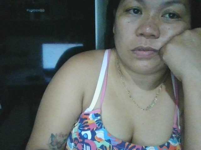 PinayHotMom webcam bongacams model stream image