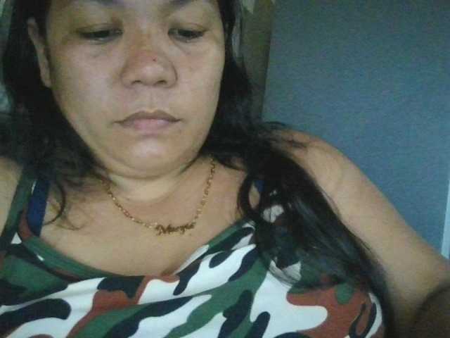 PinayHotMom