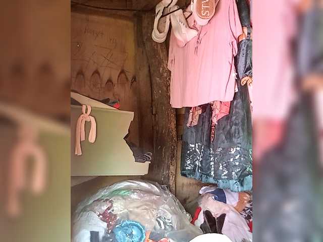 PinayHotMom webcam bongacams model stream image