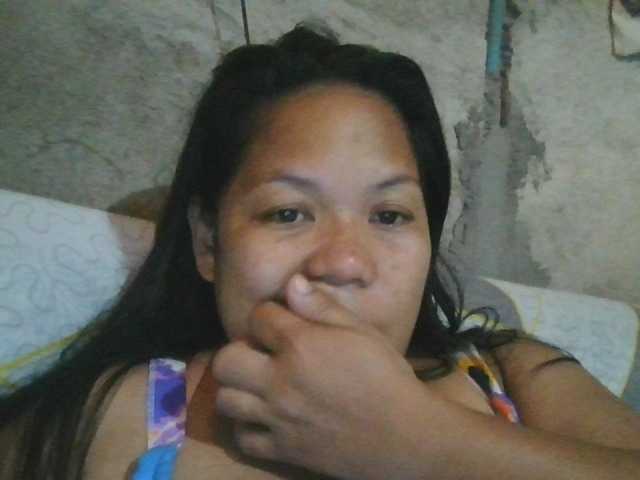 PinayHotMom webcam bongacams model stream image