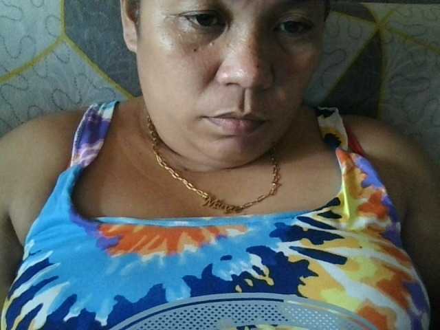  PinayHotMom chat room