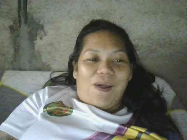 PinayHotMom webcam
