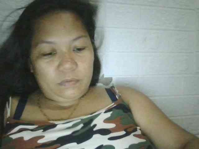 PinayHotMom webcam