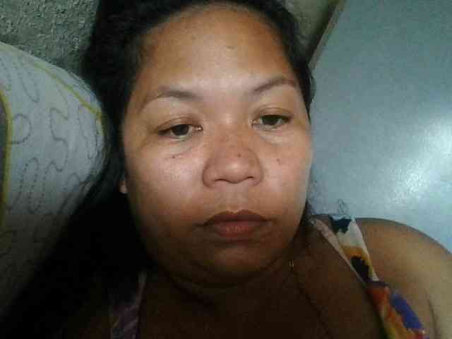 PinayHotMom webcam