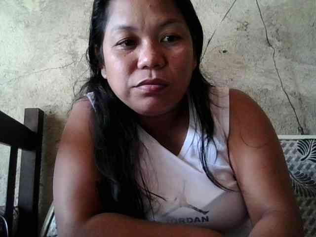 PinayHotMom PinayHotMom