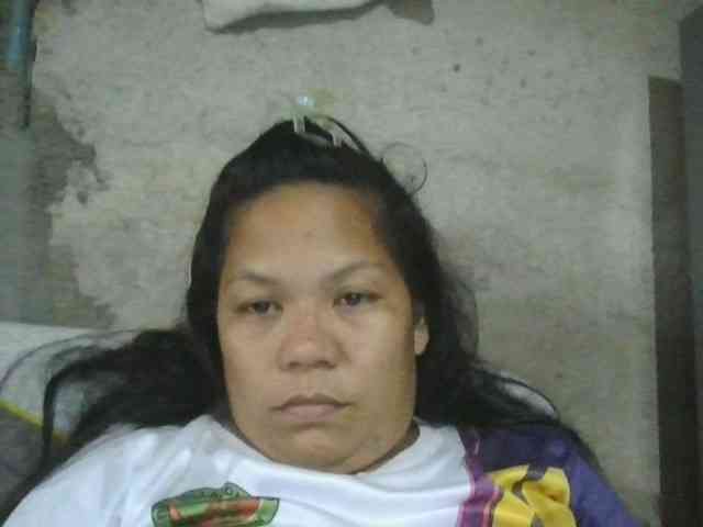 PinayHotMom webcam