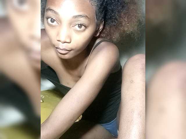 Aliah8's BongaCams show and profile