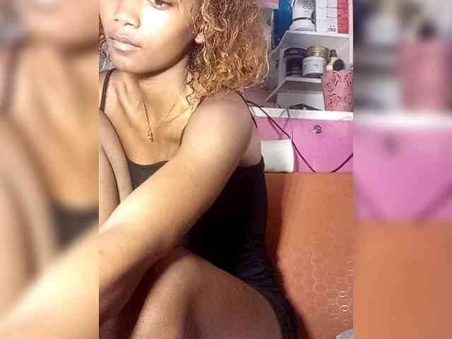 Aliah8 Live Webcam on BongaCams