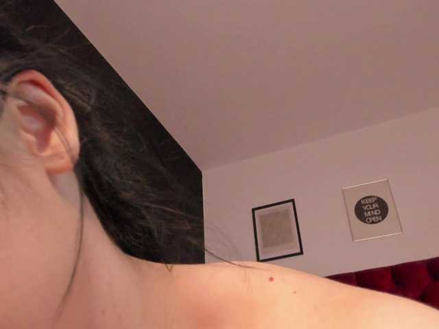 Aliceincumland's BongaCams show and profile