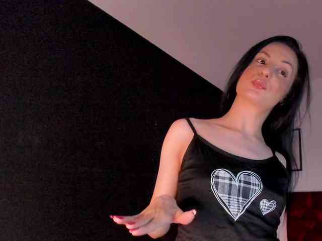 Aliceincumland webcam