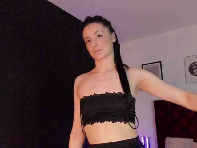 Aliceincumland webcam