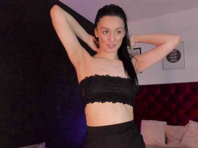 Aliceincumland webcam