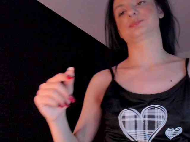 Aliceincumland webcam