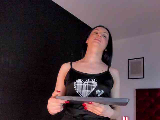 Aliceincumland webcam