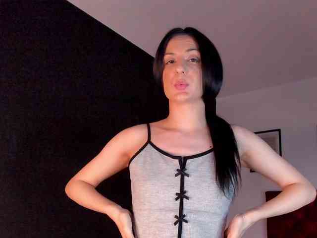 Aliceincumland webcam