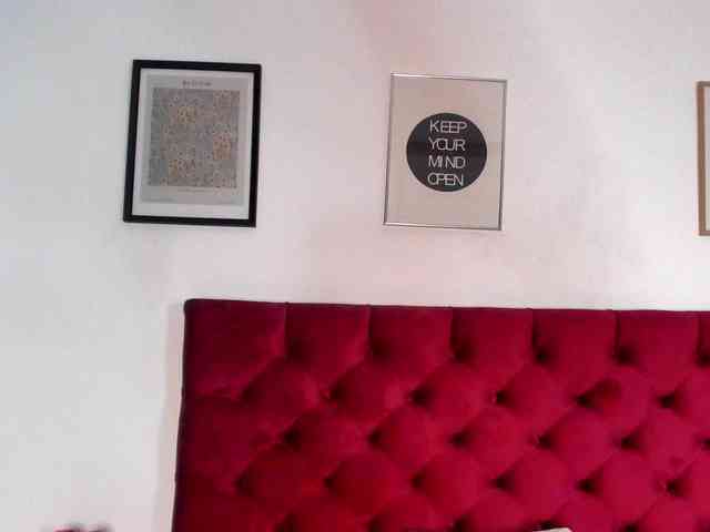 Aliceincumland webcam