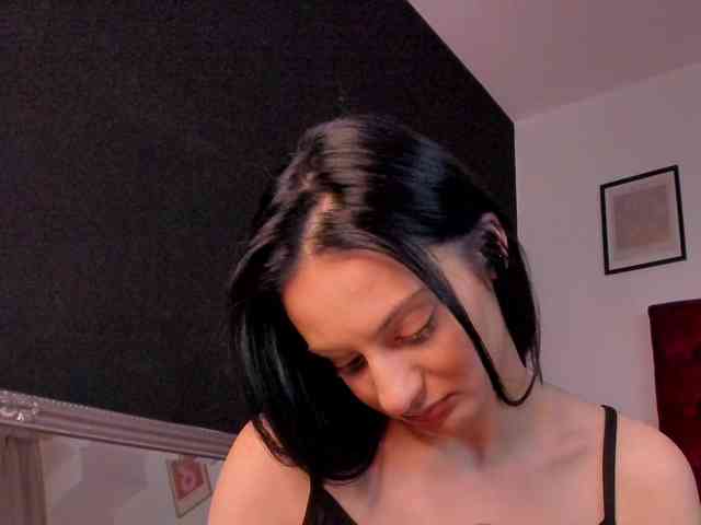 Aliceincumland webcam