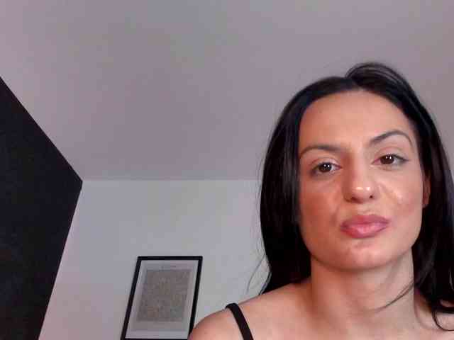 Aliceincumland webcam