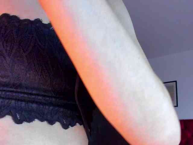 Aliceincumland webcam