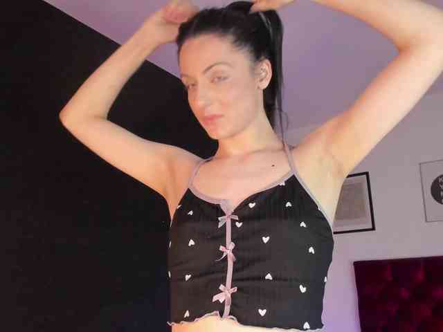 Aliceincumland webcam