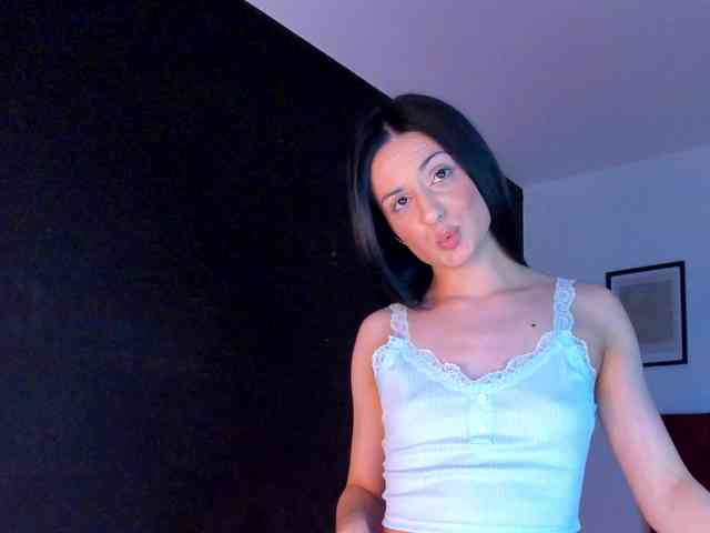 Aliceincumland webcam