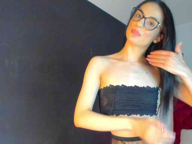 Aliceincumland webcam