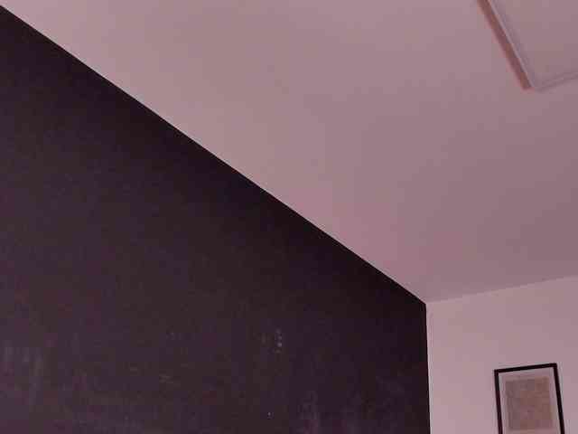 Aliceincumland webcam