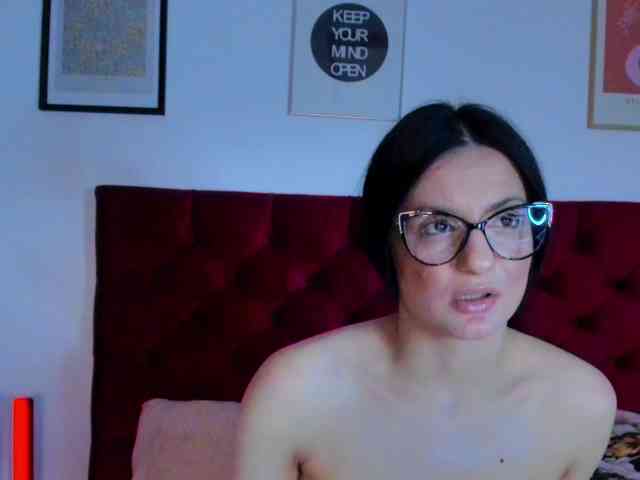 Aliceincumland webcam