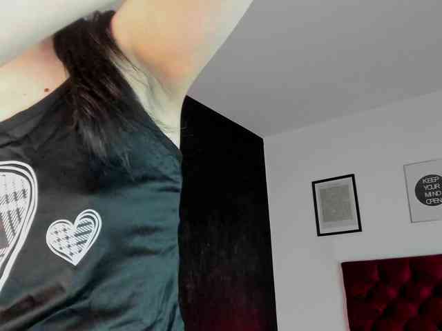 Aliceincumland webcam