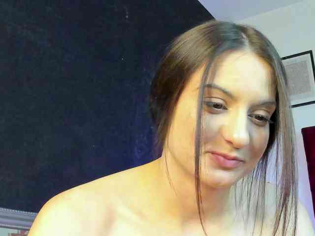 Aliceincumland webcam