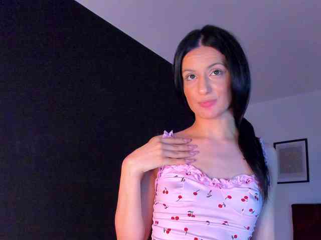 Aliceincumland webcam