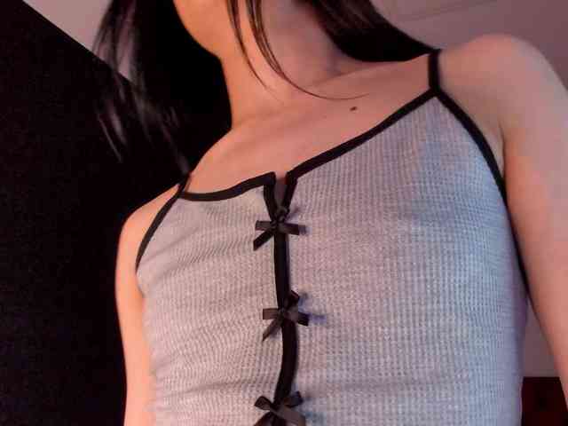 Aliceincumland webcam