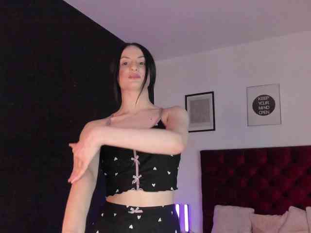 Aliceincumland webcam