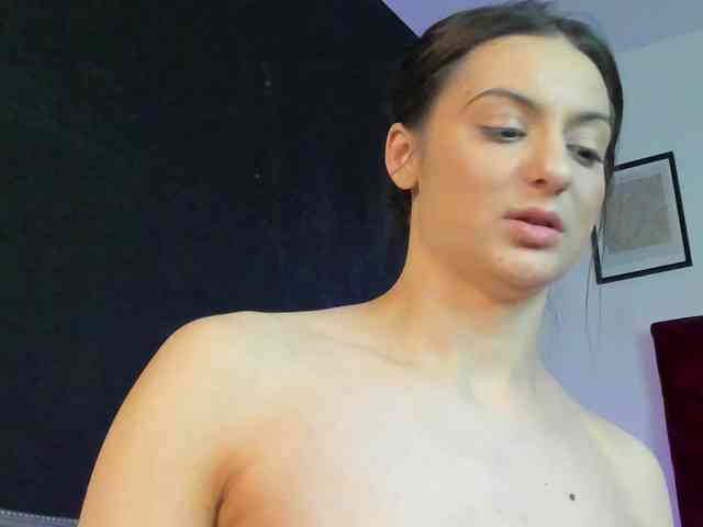 Aliceincumland webcam