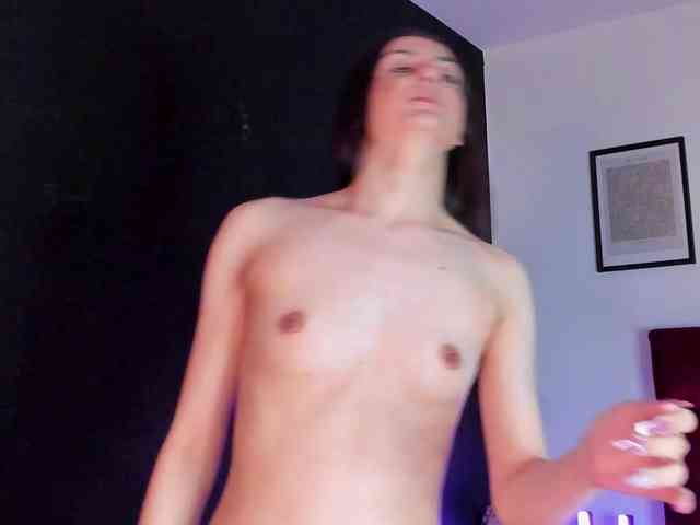 Aliceincumland webcam