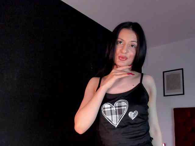 Aliceincumland webcam