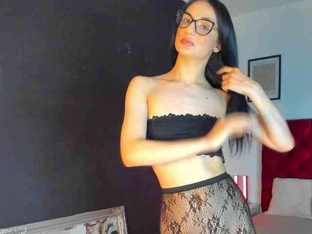 Aliceincumland webcam