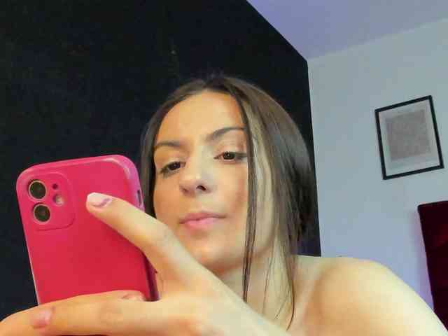 Aliceincumland webcam