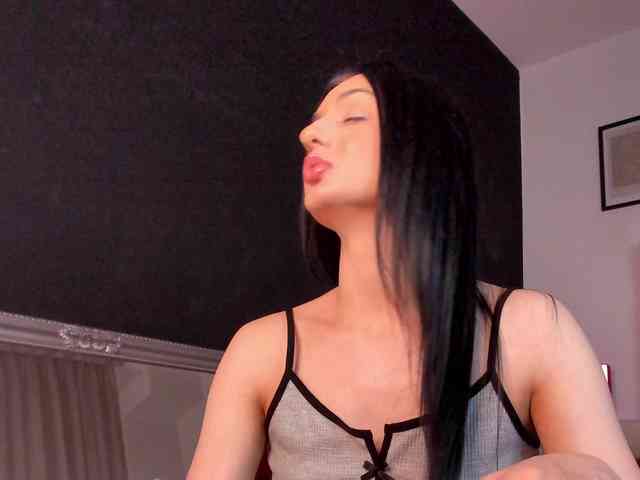 Aliceincumland webcam