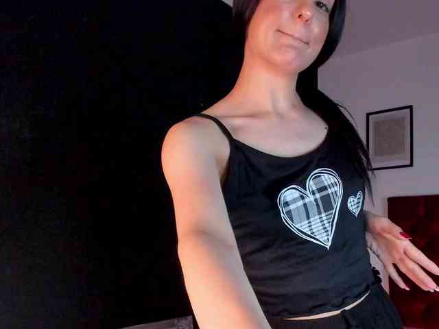 Aliceincumland webcam