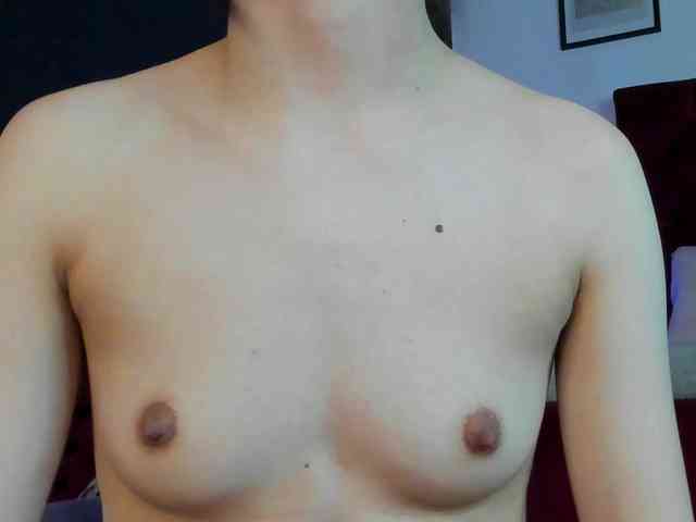 Aliceincumland webcam