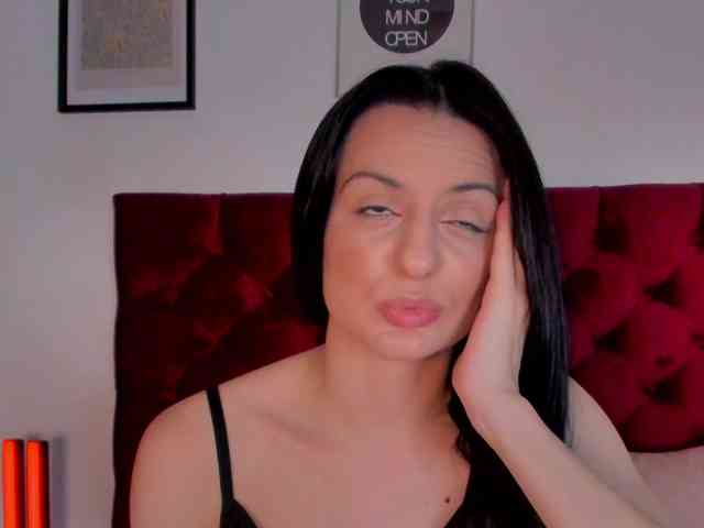 Aliceincumland webcam