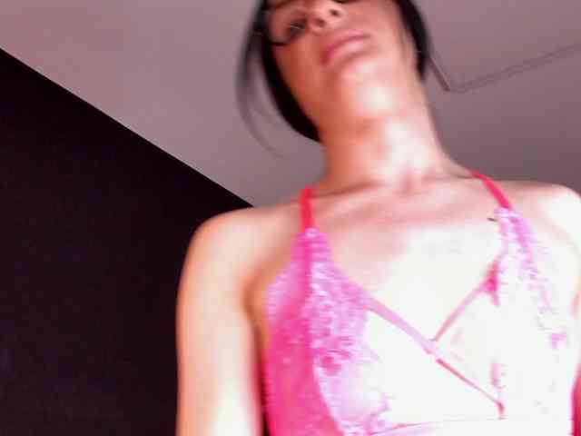 Aliceincumland webcam