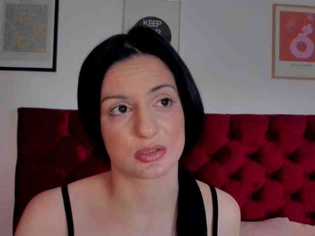 Aliceincumland webcam