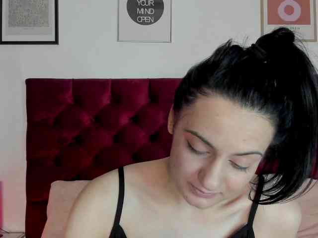 Aliceincumland webcam