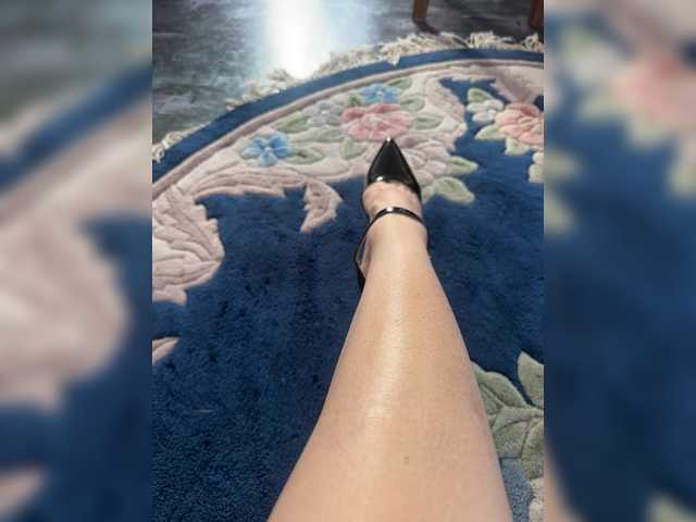 Avrora09's BongaCams show and profile